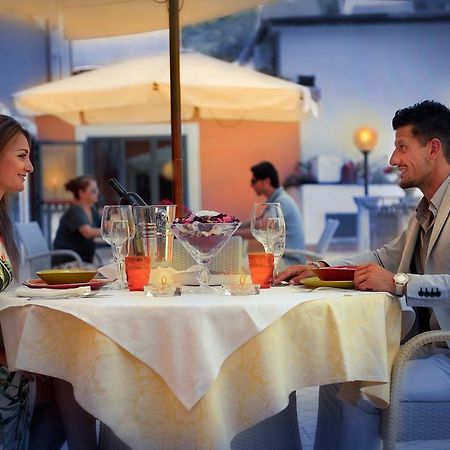 Albergo Terme Forlenza コントゥルシ エクステリア 写真