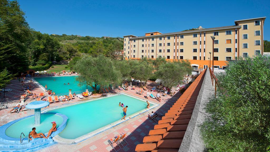 Albergo Terme Forlenza コントゥルシ エクステリア 写真