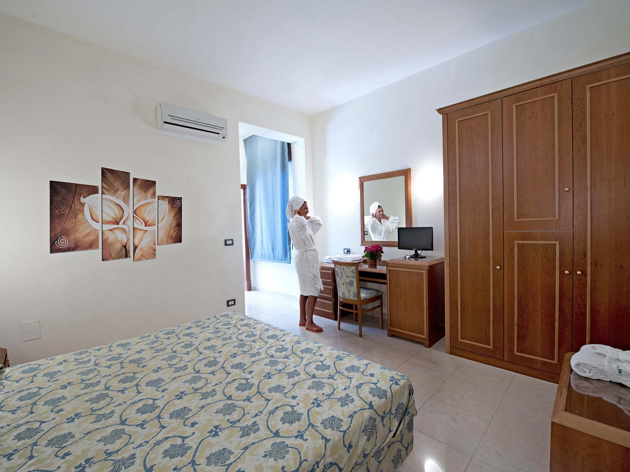 Albergo Terme Forlenza コントゥルシ エクステリア 写真