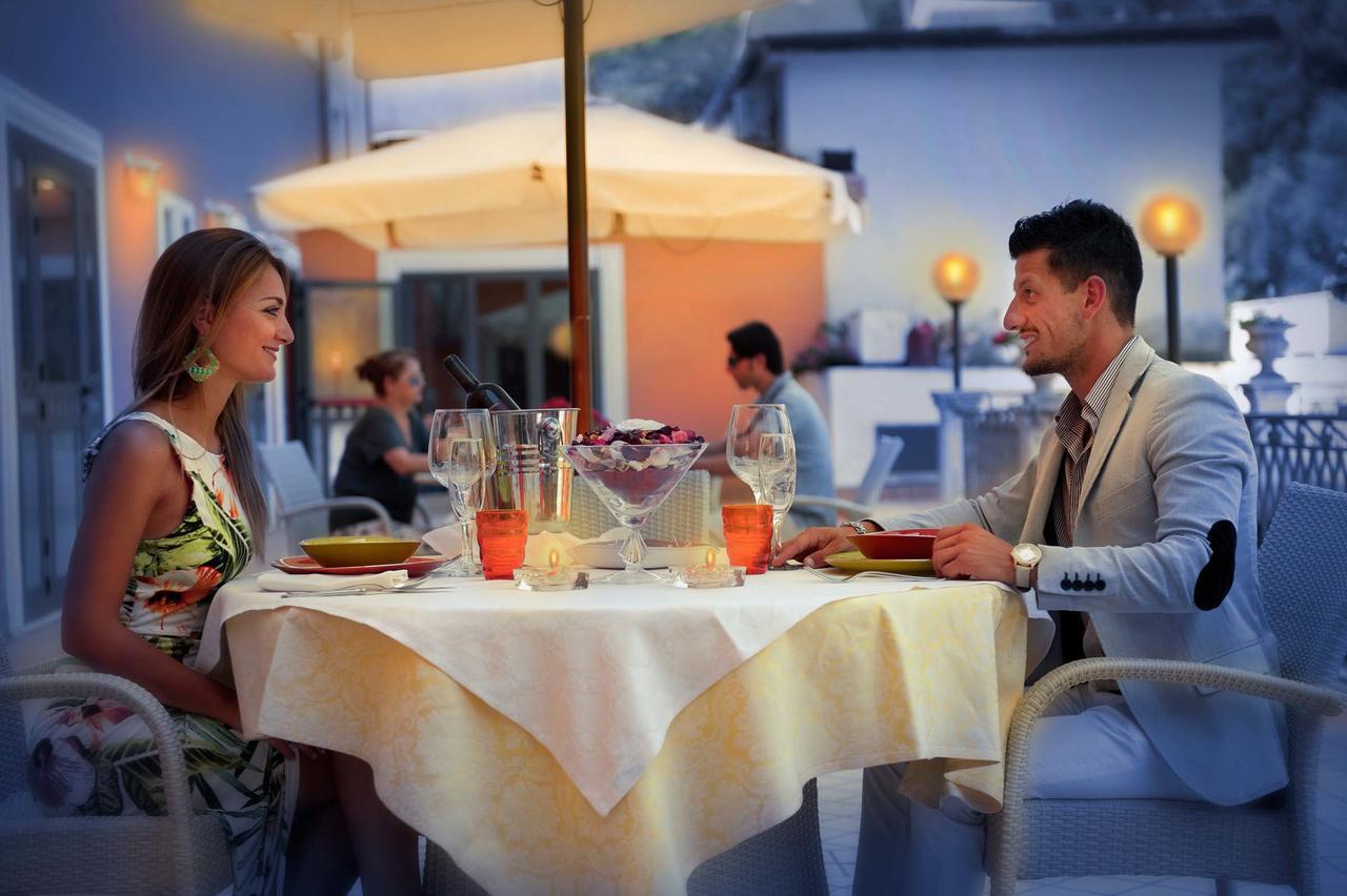 Albergo Terme Forlenza コントゥルシ エクステリア 写真